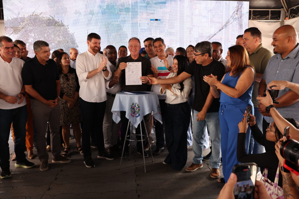 Praia de Manguinhos mais limpa - Cesan investe R$ 8,4 milhões em despoluição dos córregos Laripe HQF_4547 crédito @helioqfilho